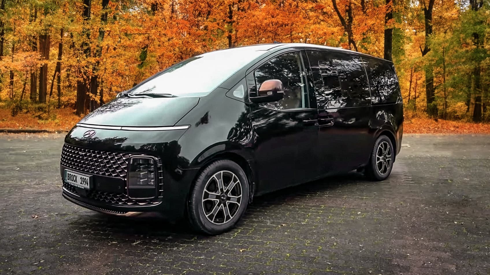 Hyundai Staria